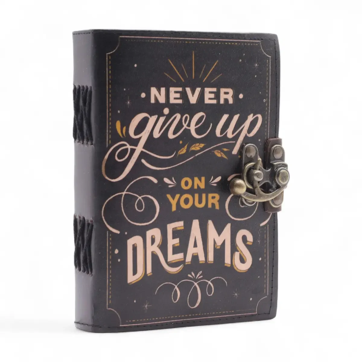 Carnet en cuir inscription Never Give Up On Your Dreams, 17,8 × 12,7 cm - Pause Papier