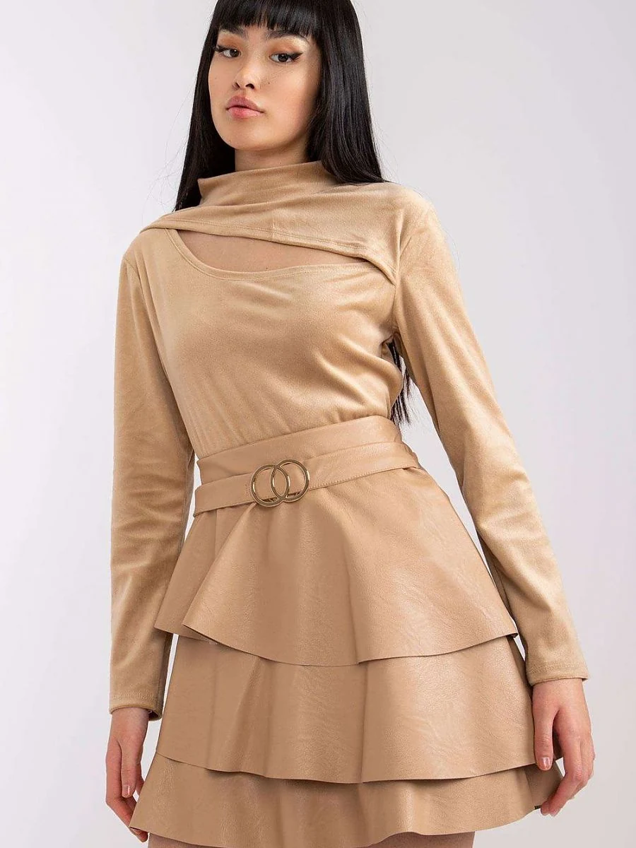 Blouse beige effet velours à ouverture décorative - Italy Moda - Vestiaire Clair