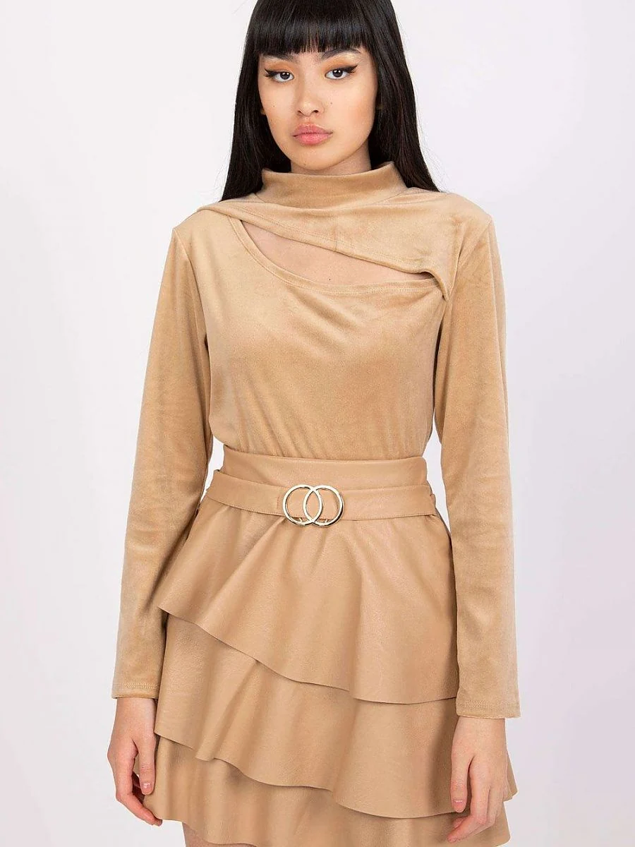 Blouse beige effet velours à ouverture décorative - Italy Moda - Vestiaire Clair