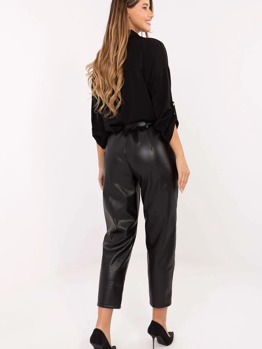Pantalon noir en simili cuir avec ceinture - Rue Paris - Vestiaire Clair