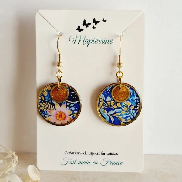 Boucles d'oreille artisanales en papier résiné - Médaillon en laiton et acier inoxydable - Photo 2