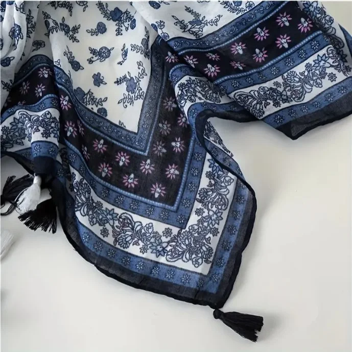 Châle Etole femme rectangle à pompons polyester 80 x 180 cm BLEU - Photo 2