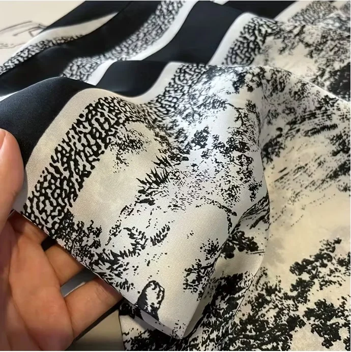 Foulard long femme 180 x 90 cm Polyester effet soie JUNGLE NOIR BLANC 130023 - Photo 5