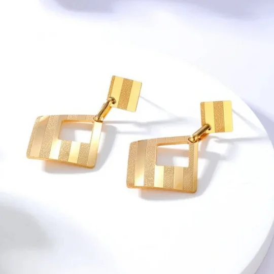 Boucles d'oreille créole femme acier inoxydable doré géométrique - Photo 2