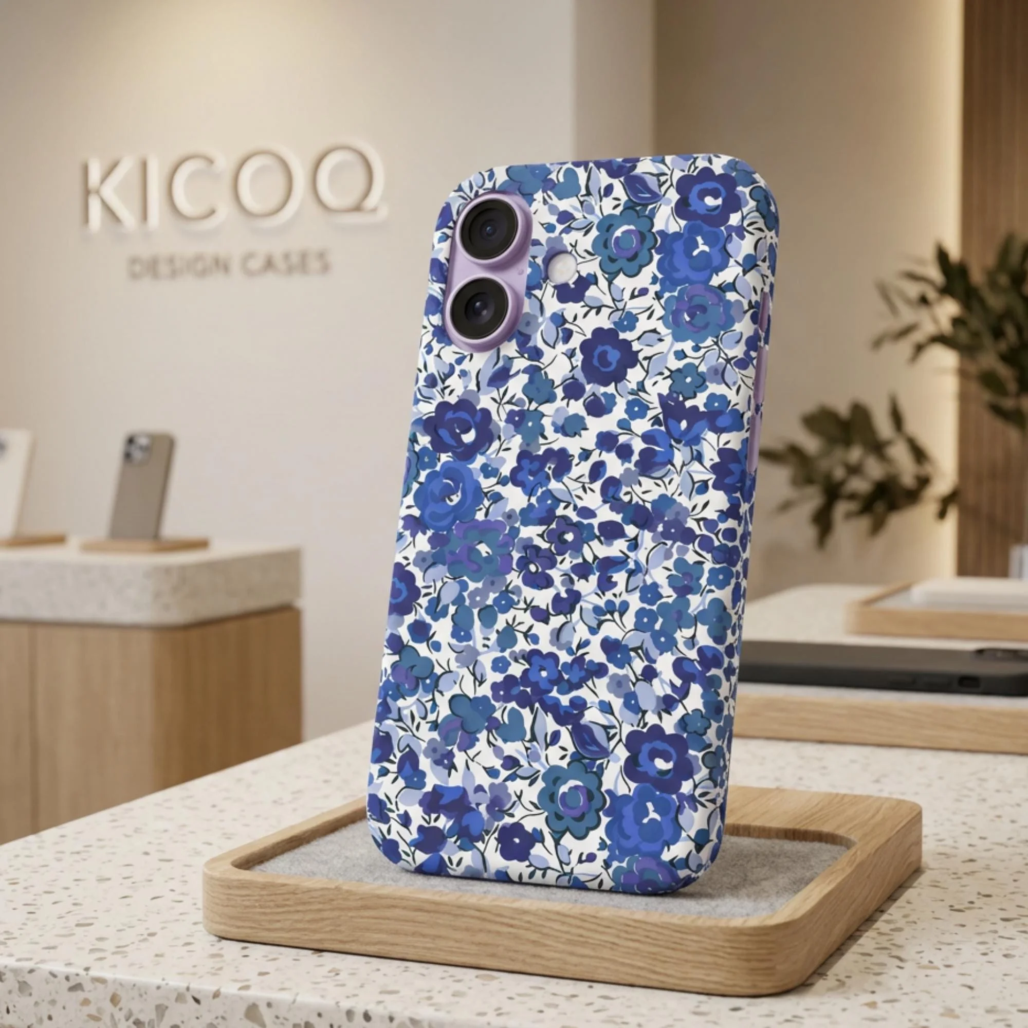 Coque pour iPhone Liberty Emma and Georgina Ultramarine - Photo 1
