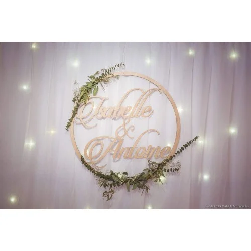 Couronne en bois à personnaliser, suspension avec prénom, cercle en bois avec prénom, pour mariage, anniversaire ou baptême - Photo 1