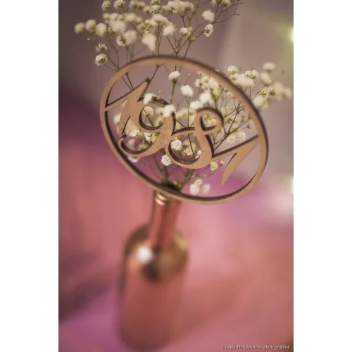Nom de table sur topper avec cercle - centre de table - mot ou chiffre en bois - Super sjp