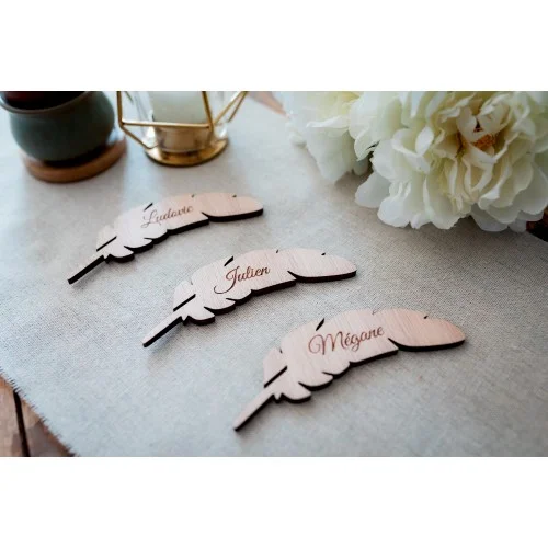 Marque place plume en bois pour mariage, anniversaire, baptême - Super sjp