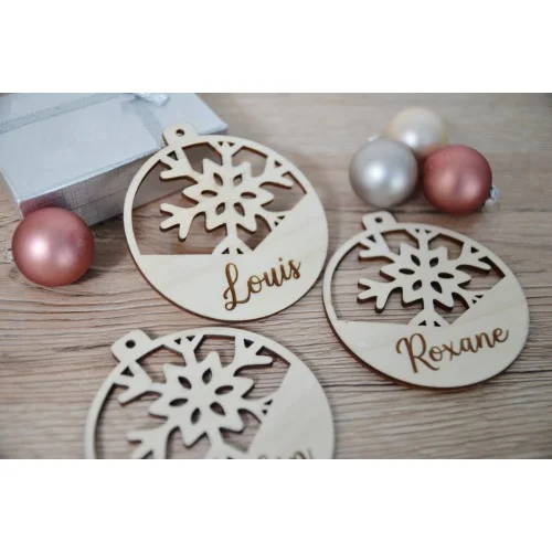 Décoration en bois pour sapin de Noël personnalisée - Photo 1