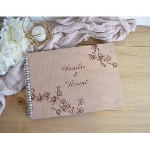 Livre d'or collection Magnolia à personnaliser, avec couverture en bois gravé pour mariage, anniversaire ou baptême - Super sjp