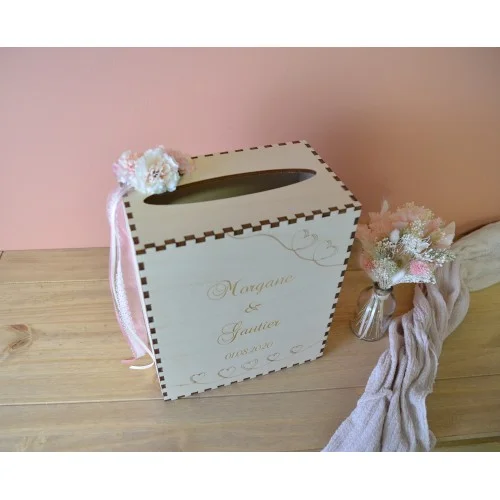 Urne à enveloppes thème Coeur  à personnaliser pour mariage, baptême ou anniversaire - urne en bois gravée sur - Super sjp