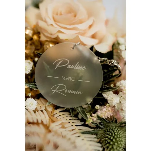 Porte-clés plexiglas collection Lovely  à offrir aux invités - Photo 1