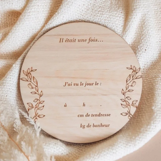 Carte en bois à remplir pour la naissance de bébé - Super sjp