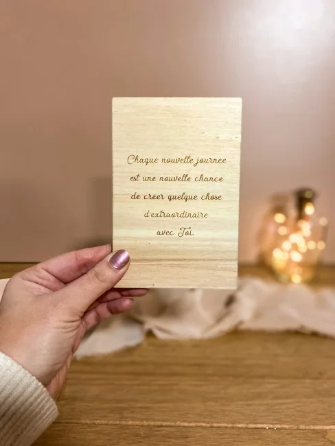 Carte postale en bois "Chaque nouvelle journée..." - Super sjp