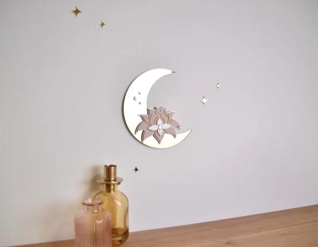 La Lune et son lotus - Super sjp