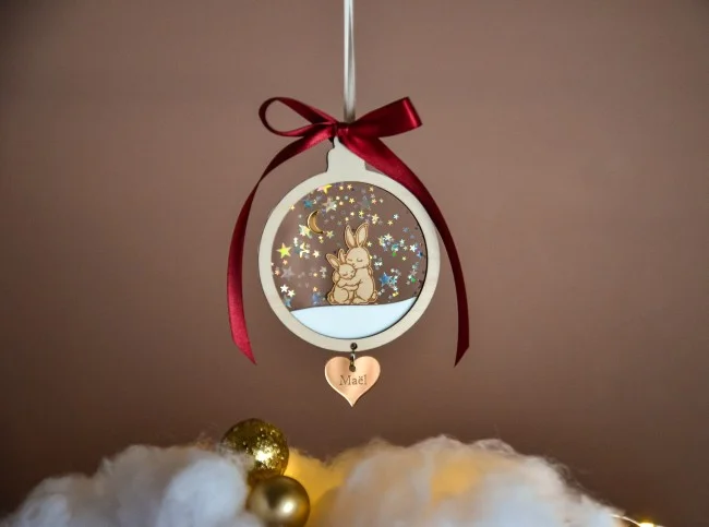 Boule de Noël "Tendresse sous un ciel étoilé" à personnaliser - Photo 1