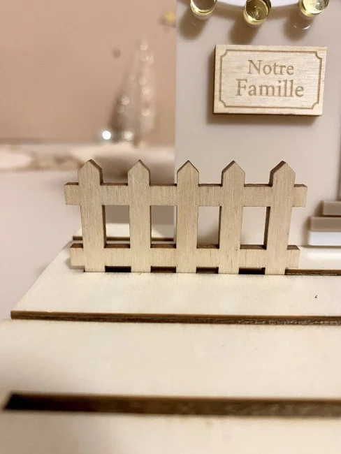 Barrière en bois "Notre Jolie Famille" - Super sjp