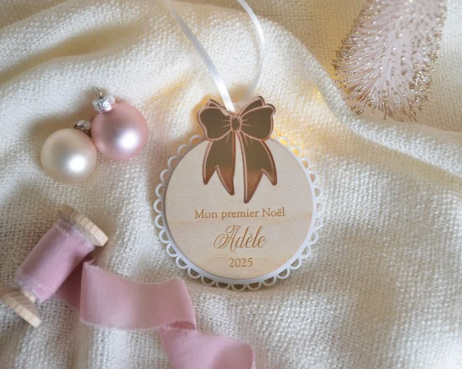 Boule de Noël poétique forme festonnée à personnaliser - Super sjp