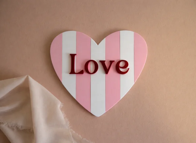 Coeur à secrets - motif Love - Photo 1