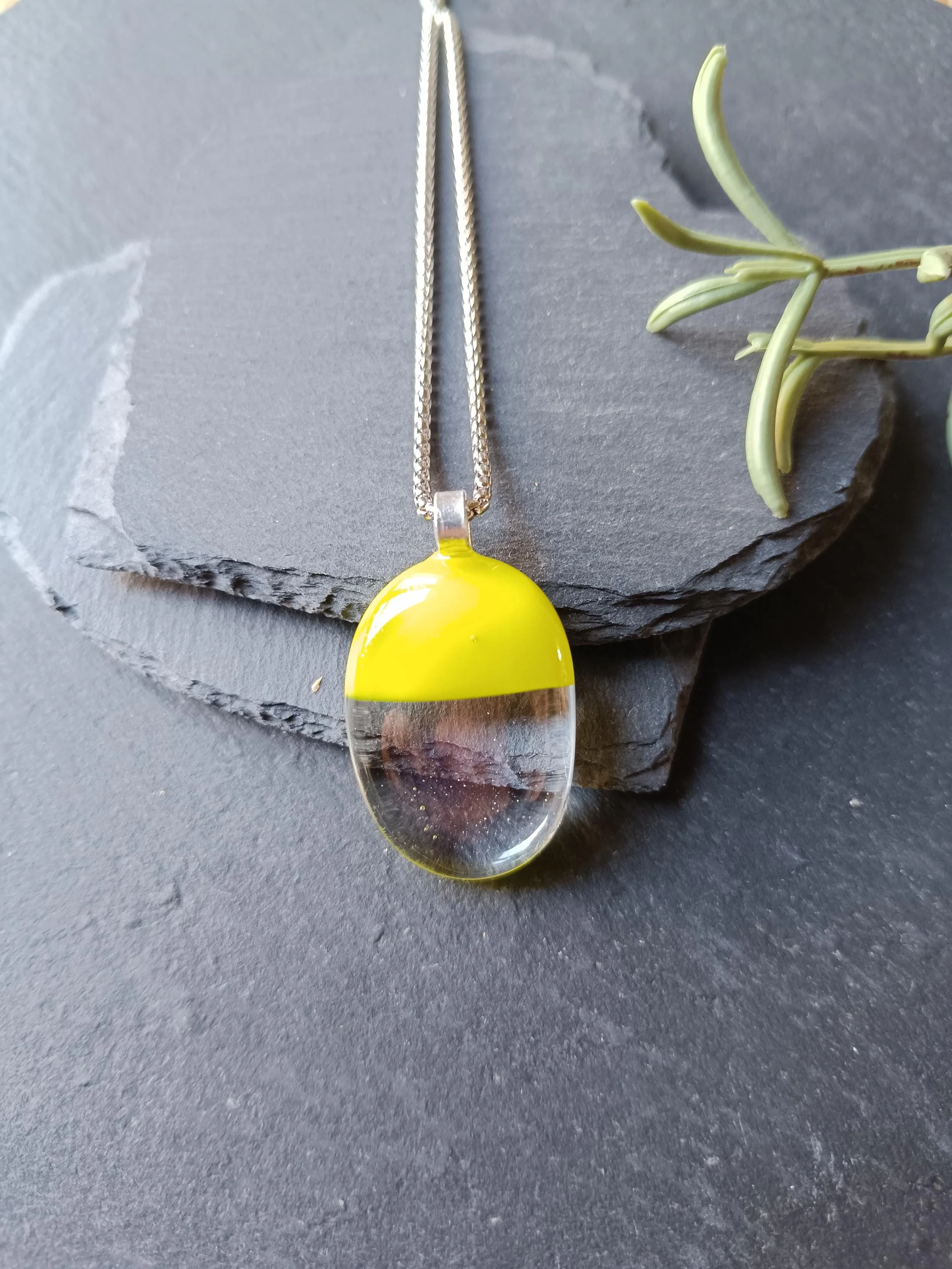 Handcrafted lime green and transparent fused glass pendant necklace, artisan handmade jewellery - Photo 6
