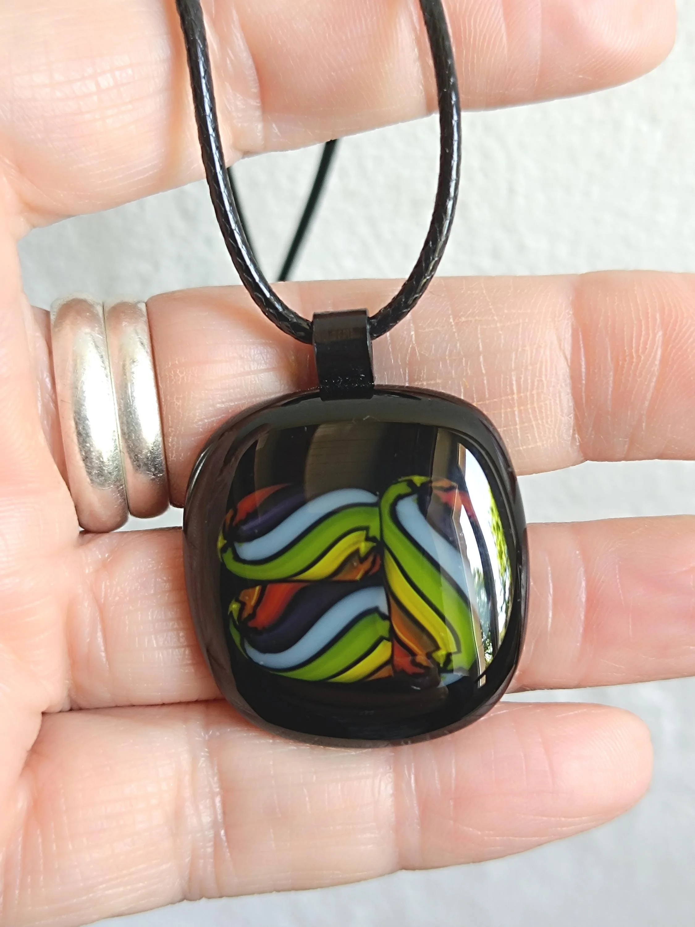 Fused glass pendant necklace, black colourful design,  handmade jewellery unisex - Photo 2