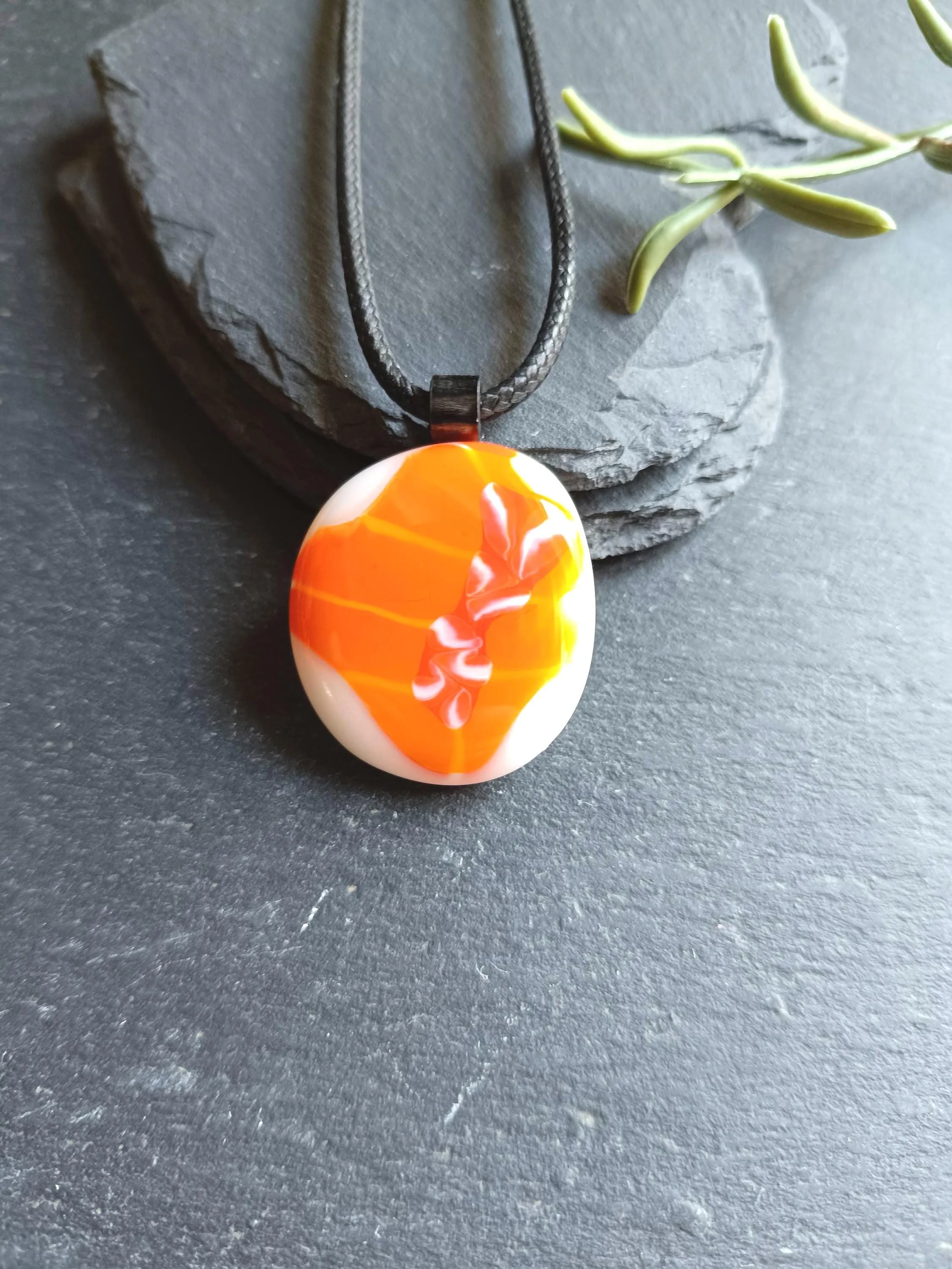 Fused glass pendant with cord necklace, handmade jewellery - Photo 5