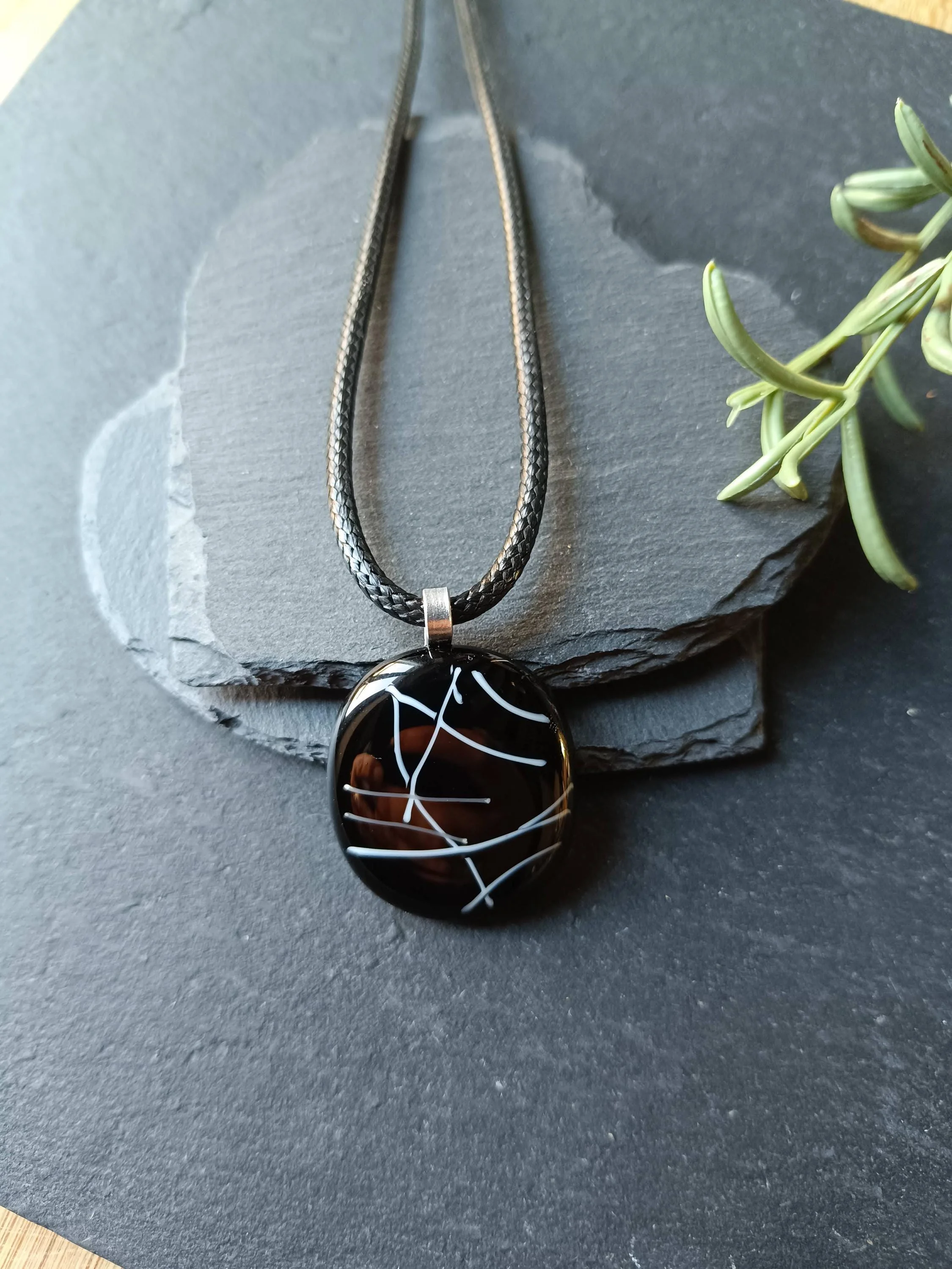 Monochrome fused glass pendant with cord necklace, handmade jewellery - Photo 6