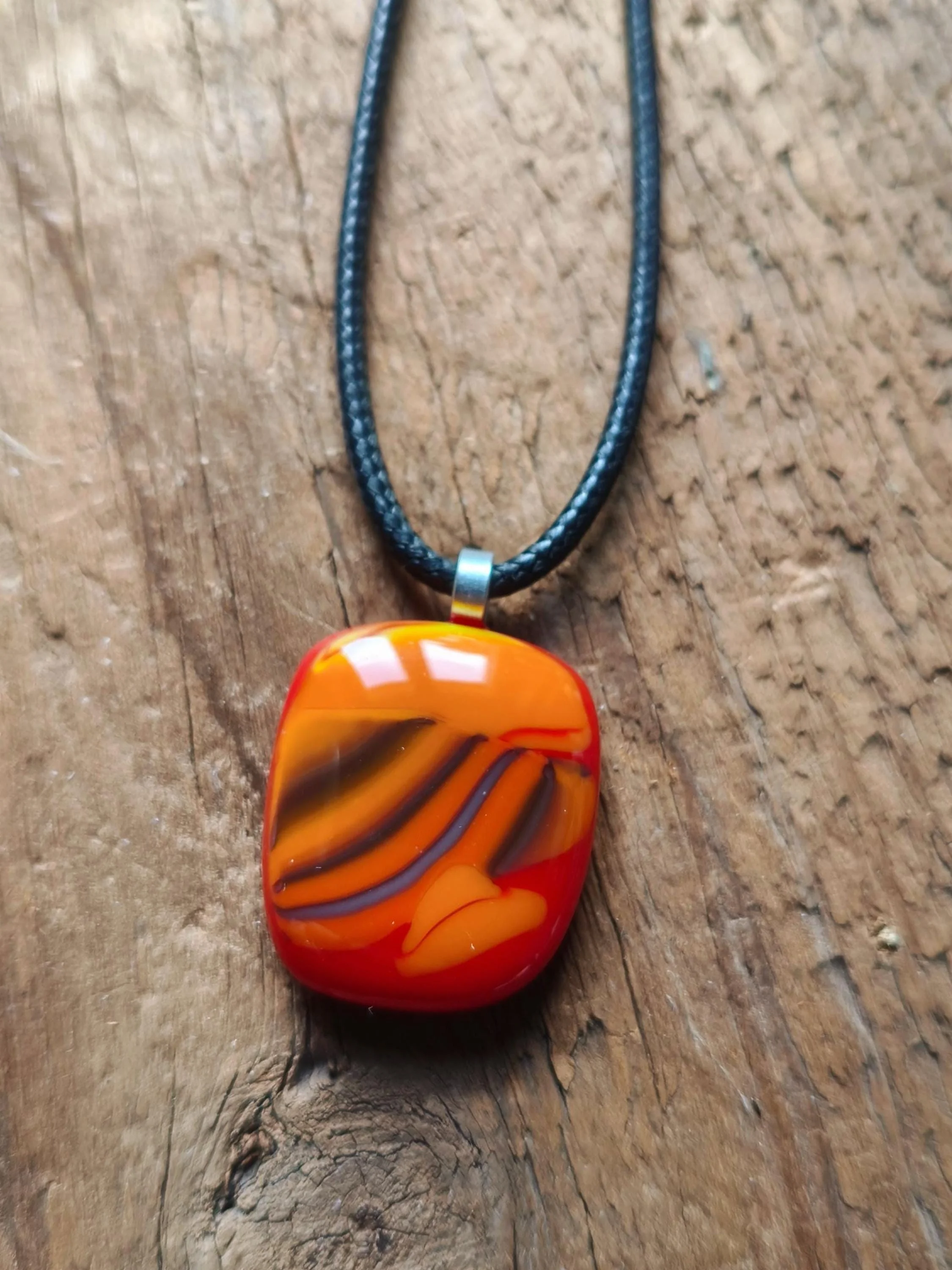 Handcrafted red and orange fused glass pendant necklace - Photo 2