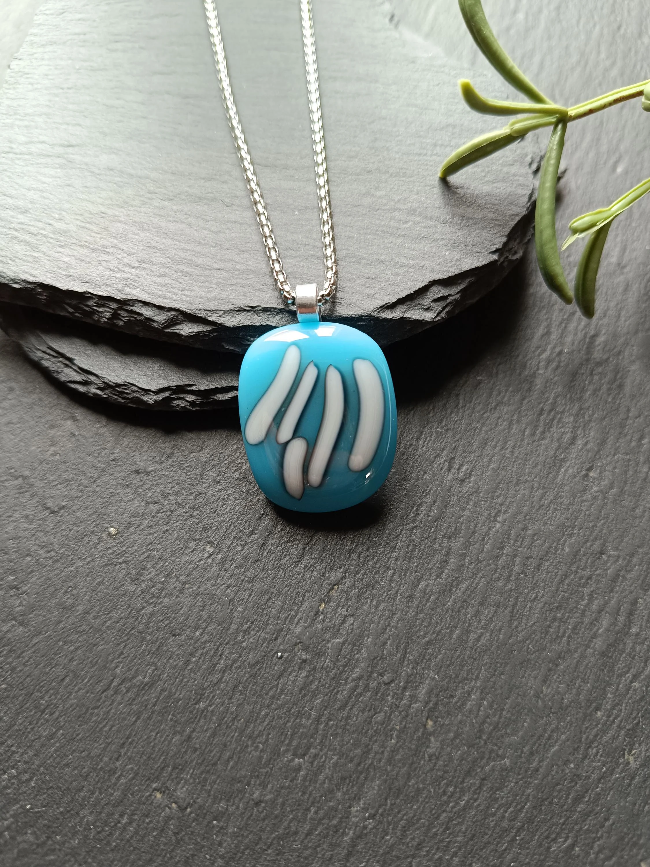 Handcrafted turquoise and vanilla fused glass pendant necklace - Photo 2