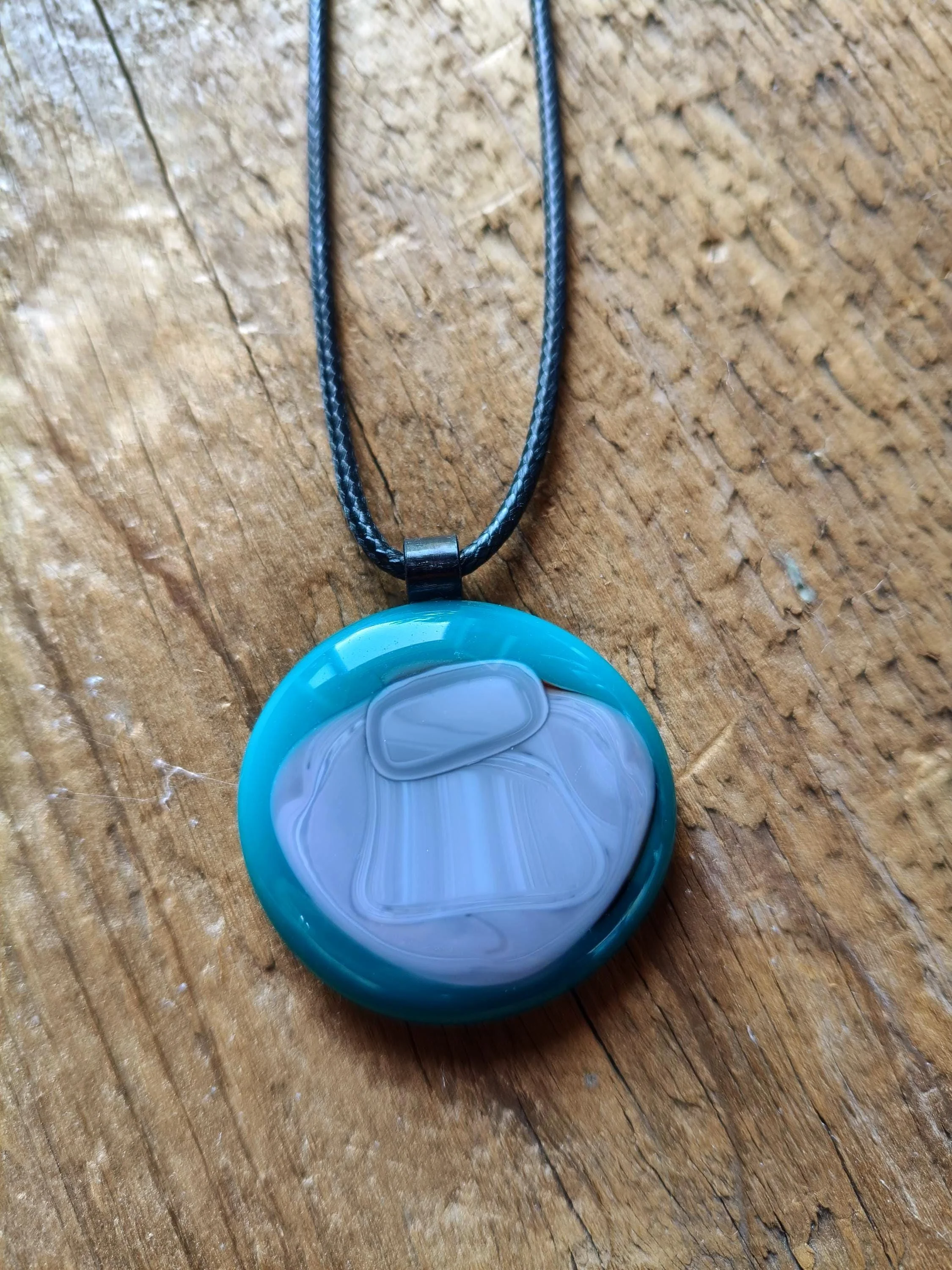 Large turquoise handmade glass pendant necklace - Photo 3