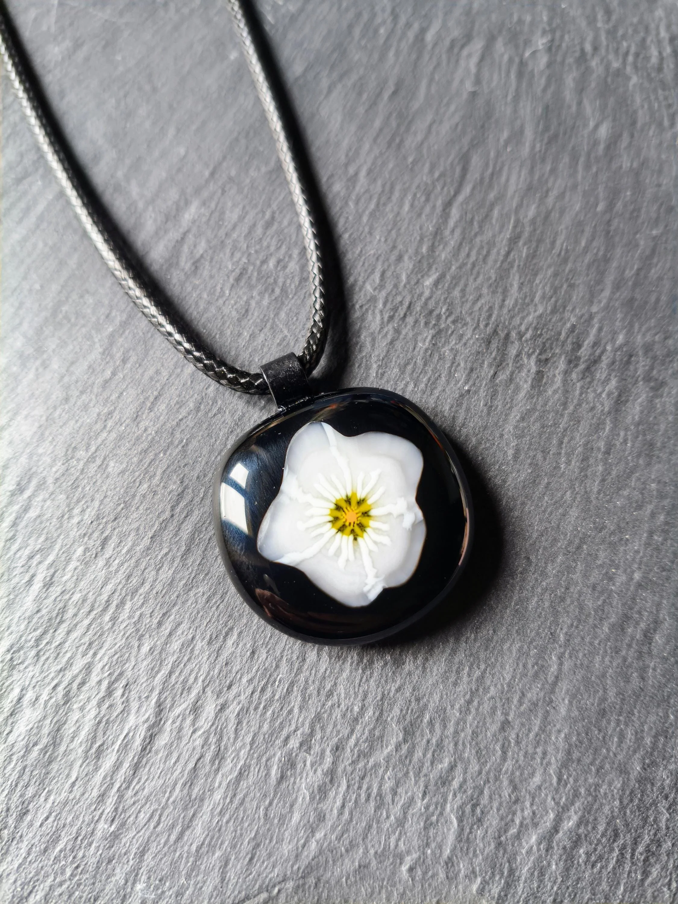 Funky black flower fused glass pendant necklace - Photo 1