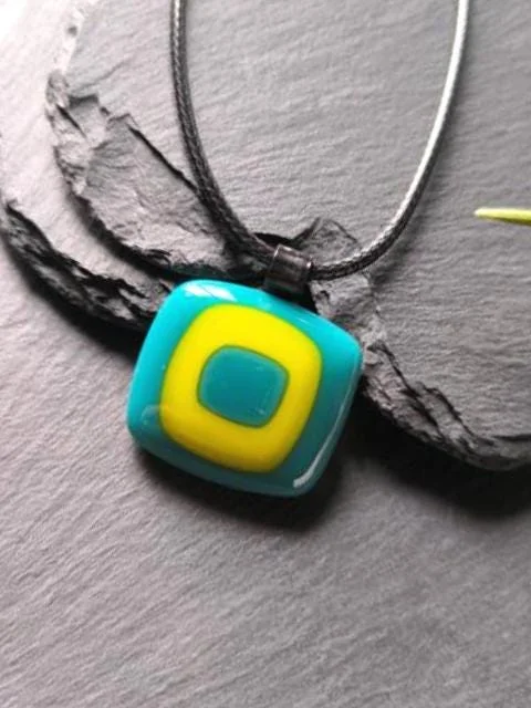 Vibrant Funky Glass Pendant Necklace - Photo 3