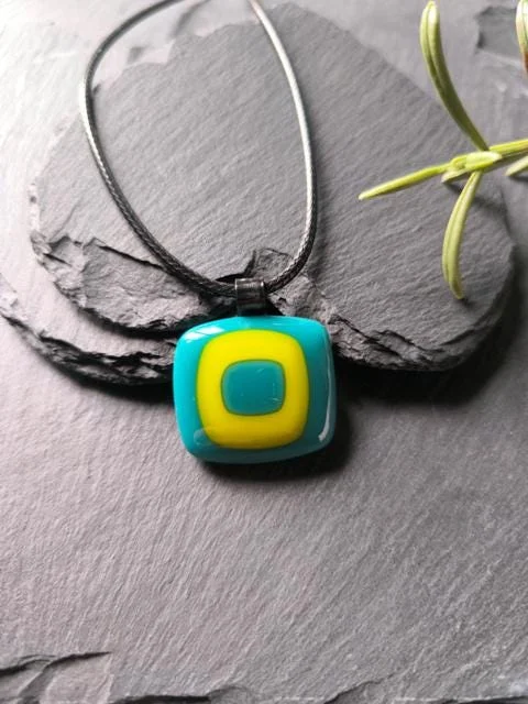 Vibrant Funky Glass Pendant Necklace - Photo 5