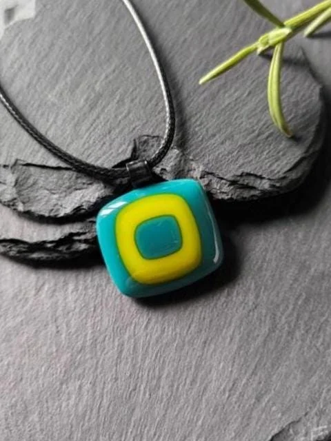 Vibrant Funky Glass Pendant Necklace - Photo 6