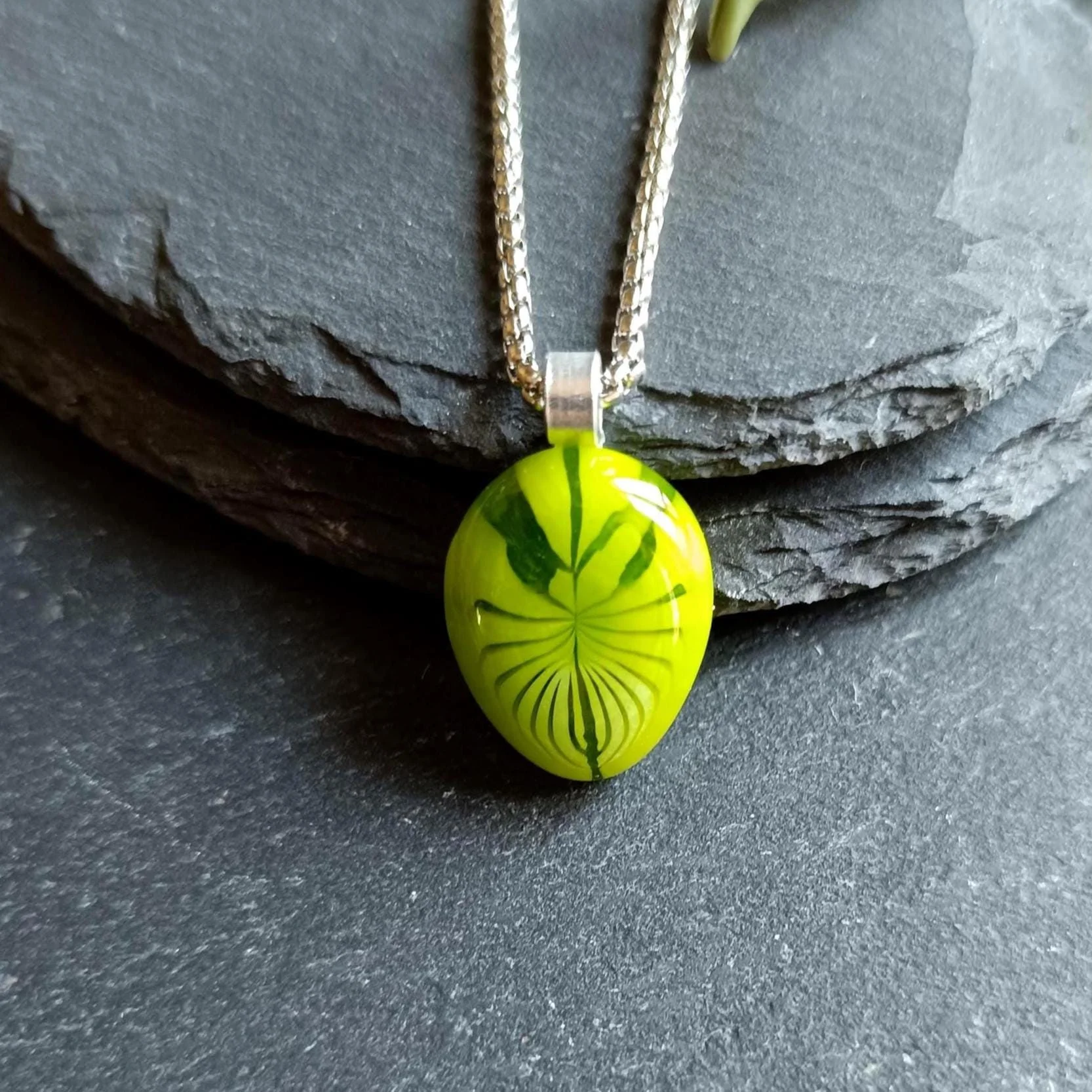 Handmade leaf fused glass pendant necklace - Photo 3