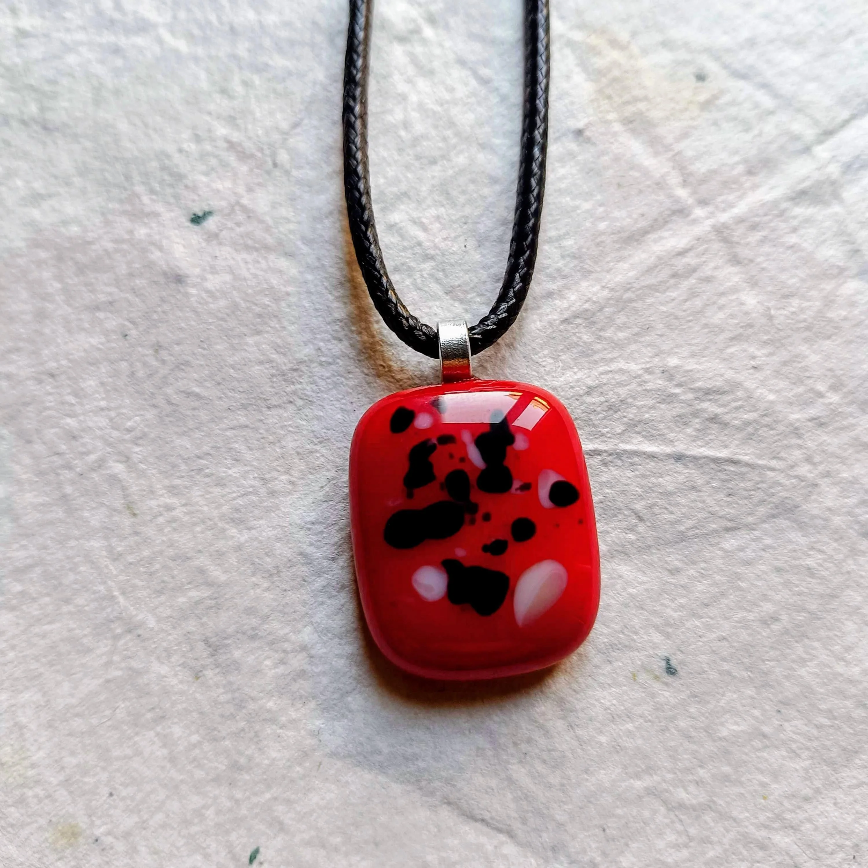 Handmade Red Glass Funky Pendant Necklace - Photo 2