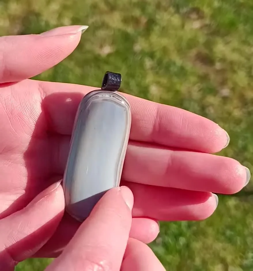 Handmade natural coloured fused glass pendant with necklace - Photo 5