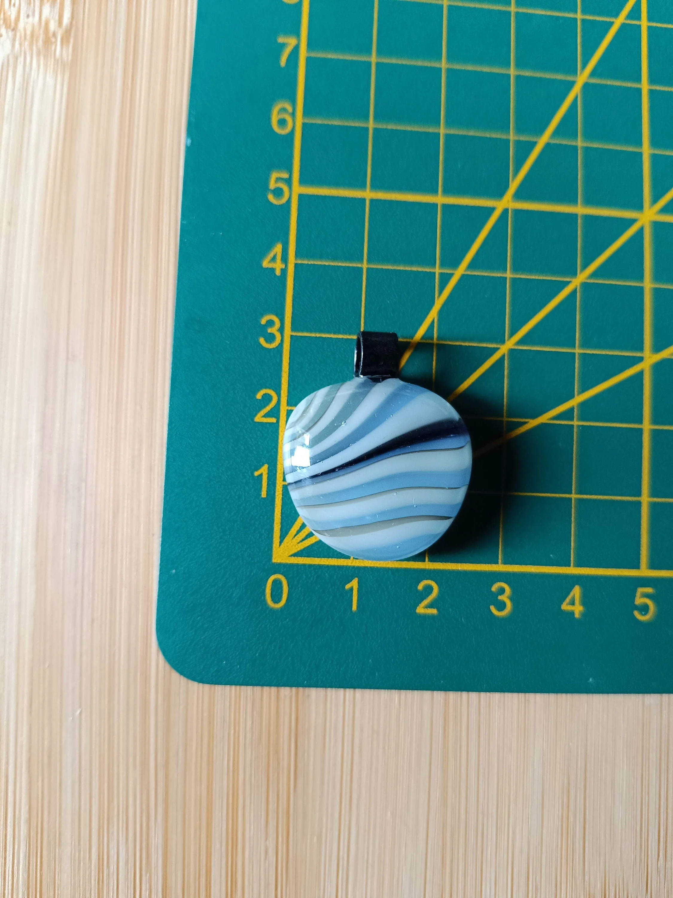 Handmade fused glass pendant with cord necklace - Photo 2