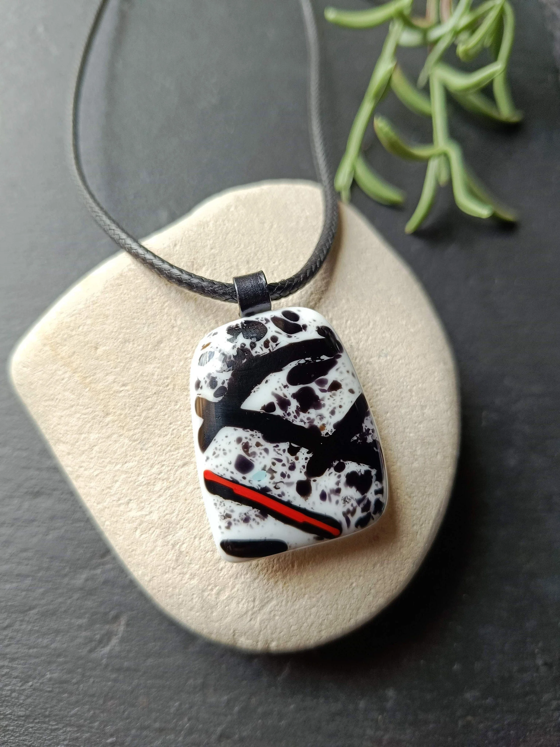 Handmade grungy style fused glass pendant necklace - Photo 1