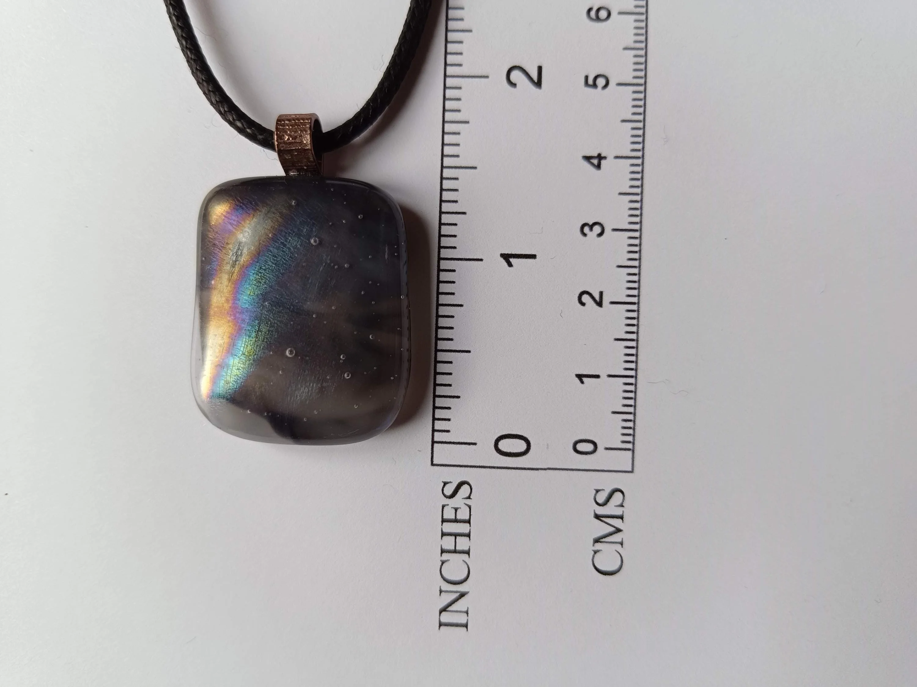 Handcrafted grey tone fused glass pendant necklace - Photo 4
