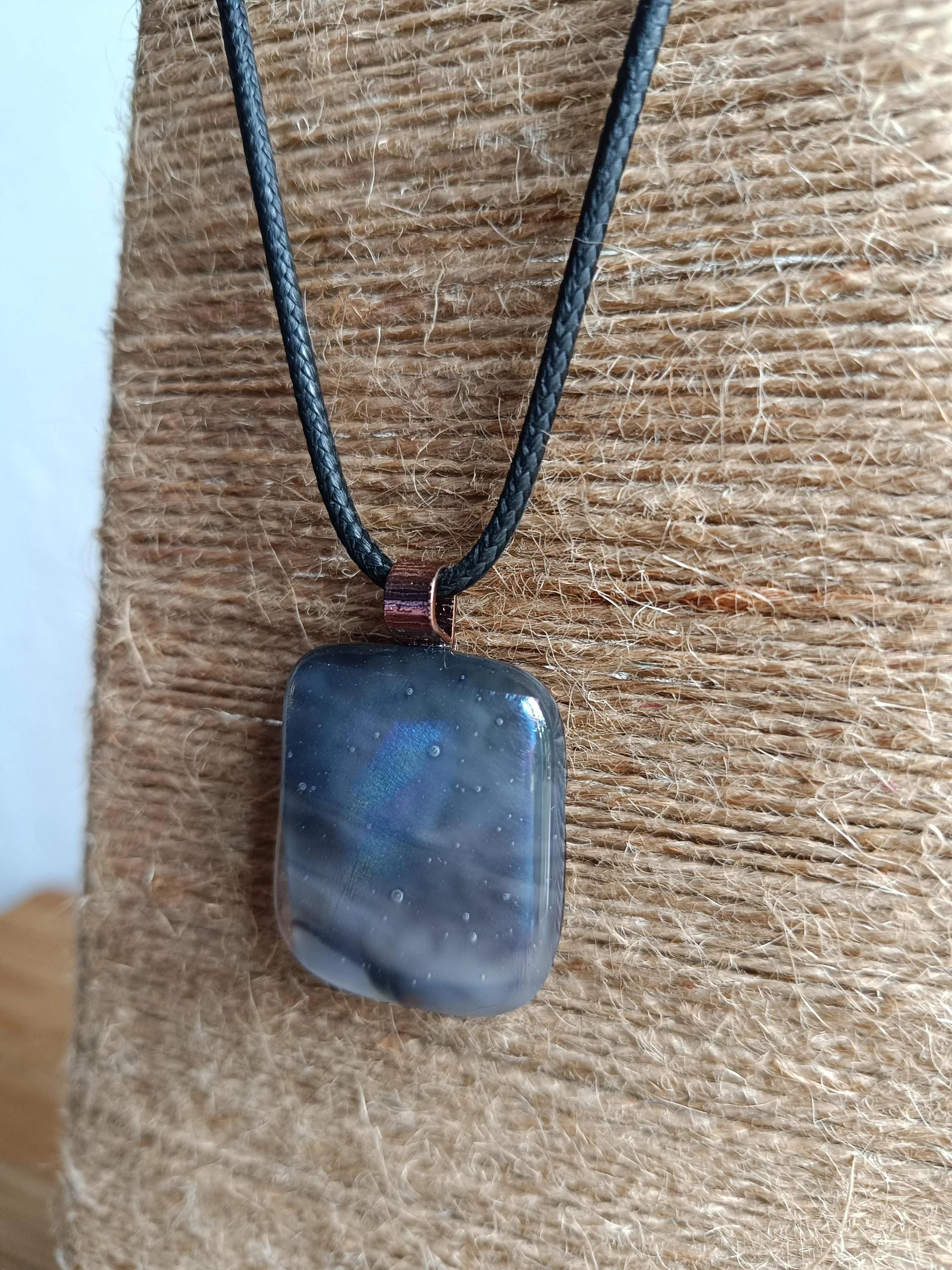 Handcrafted grey tone fused glass pendant necklace - Photo 5