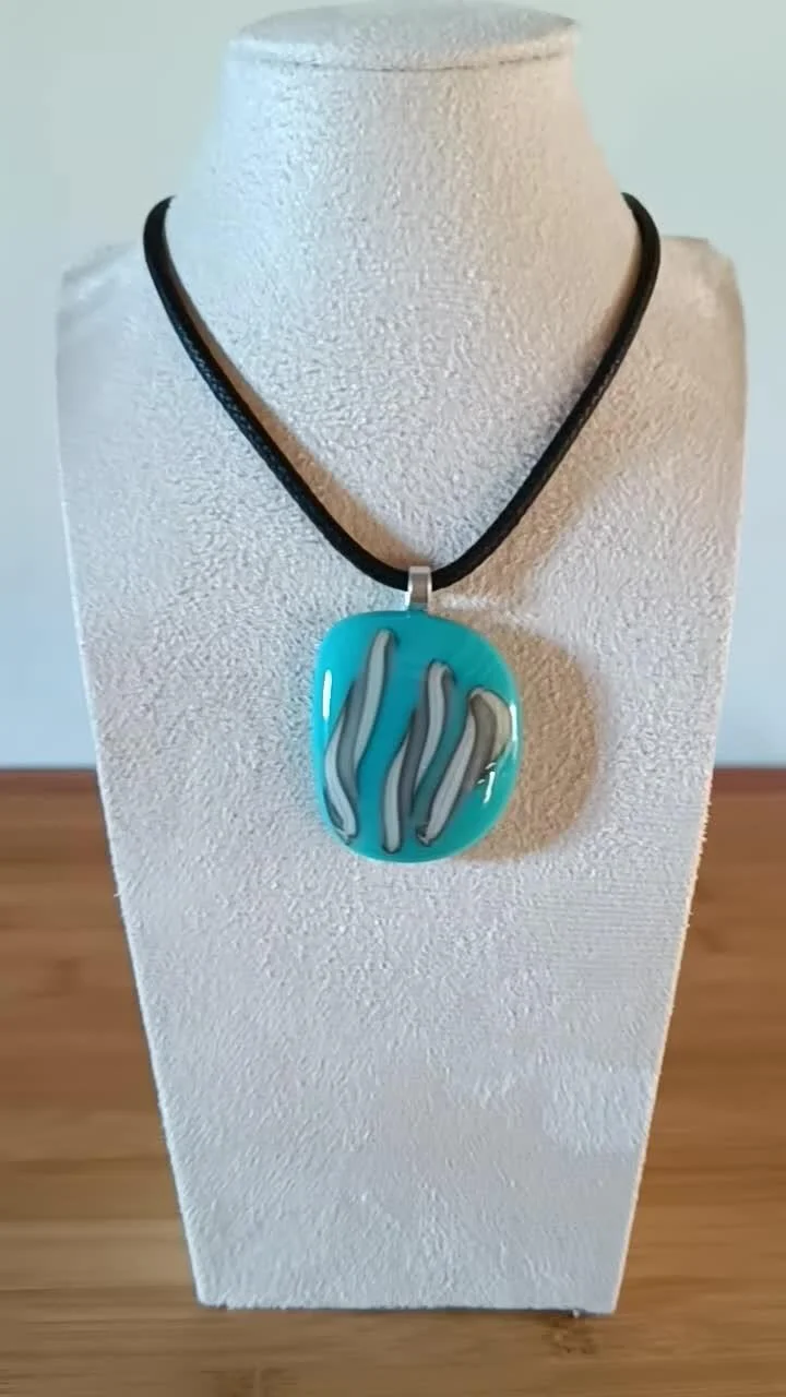 Handcrafted turquoise blue fused glass pendant necklace - Photo 6