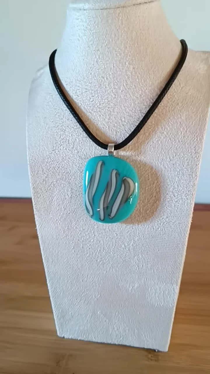 Handcrafted turquoise blue fused glass pendant necklace - Photo 7
