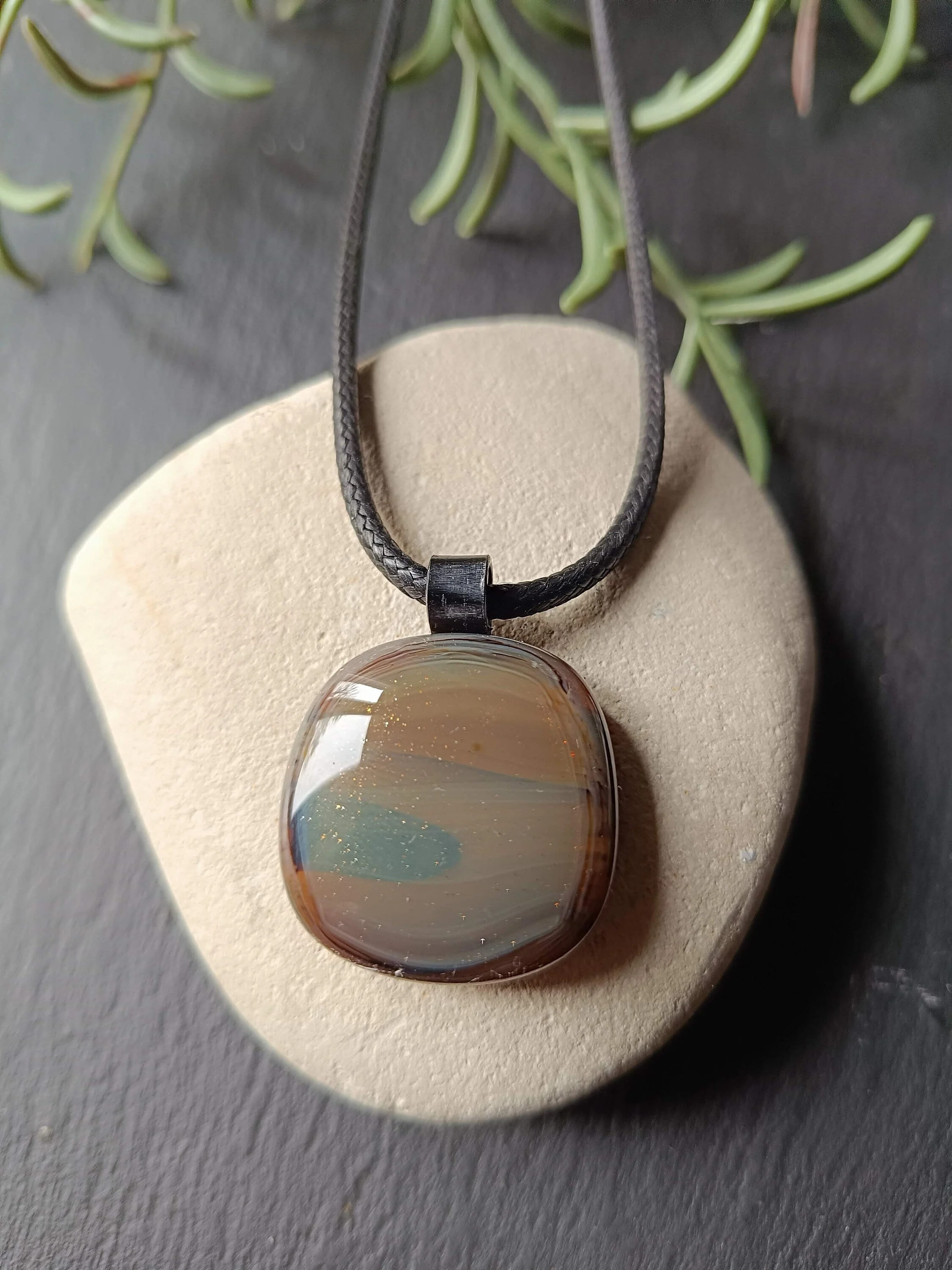 Handmade fused glass pendant necklace - Photo 1