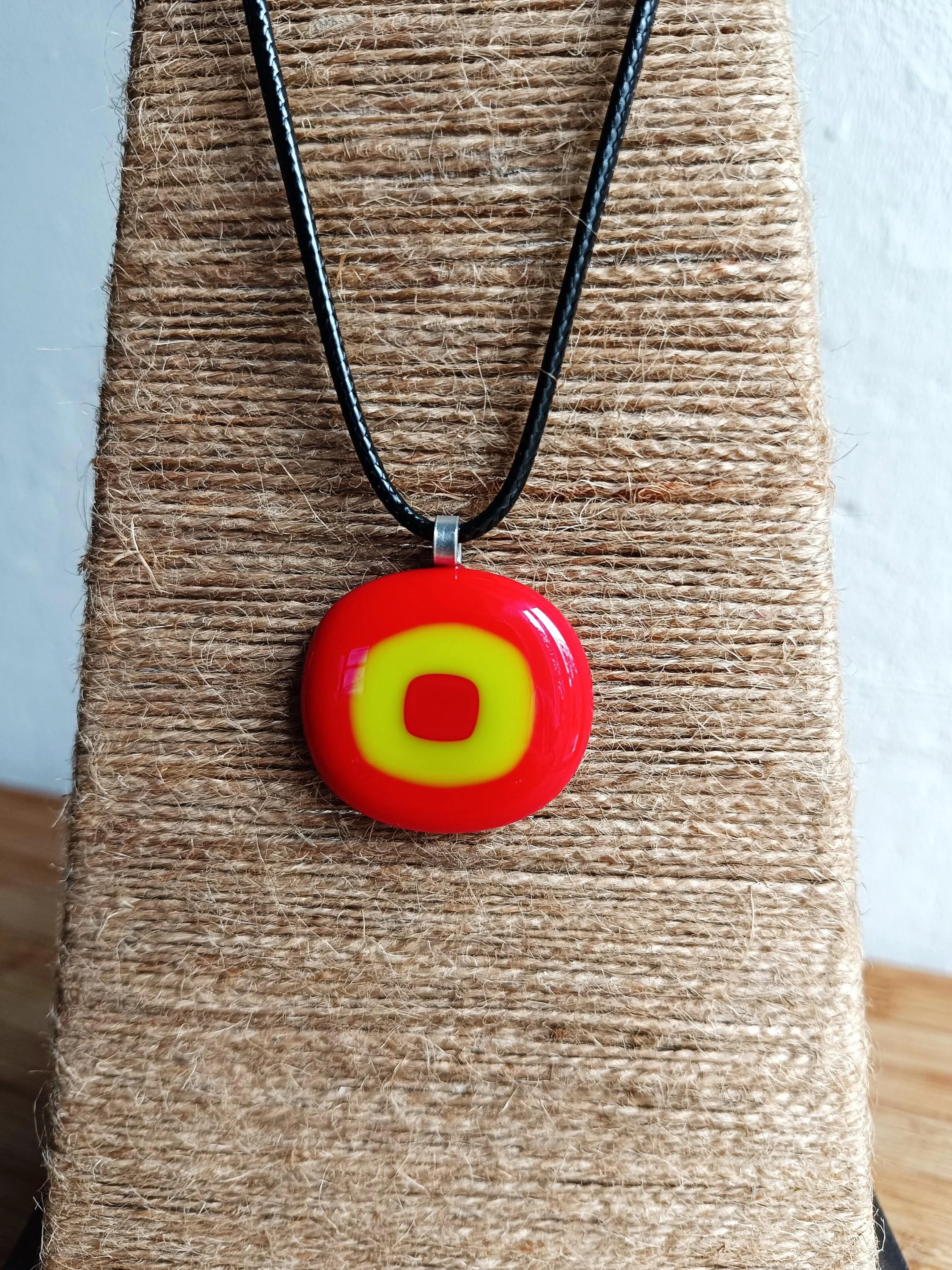 Handmade red and lime green fused glass pendant necklace - Photo 5