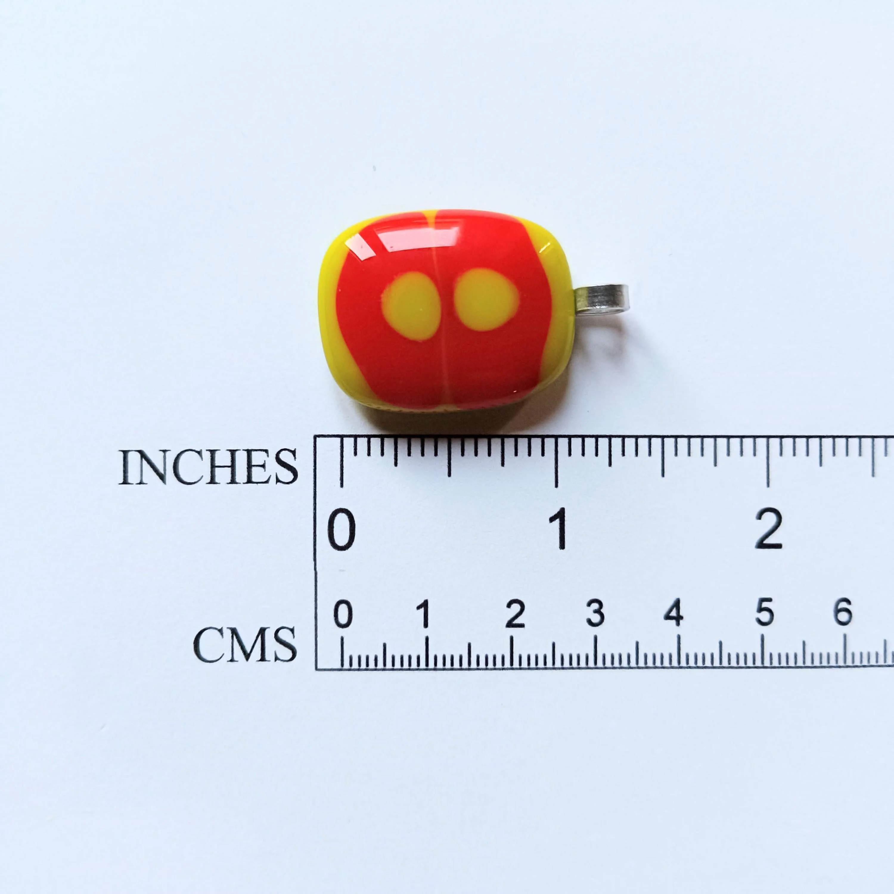 Handmade red and lime green melted glass pendant - Photo 5
