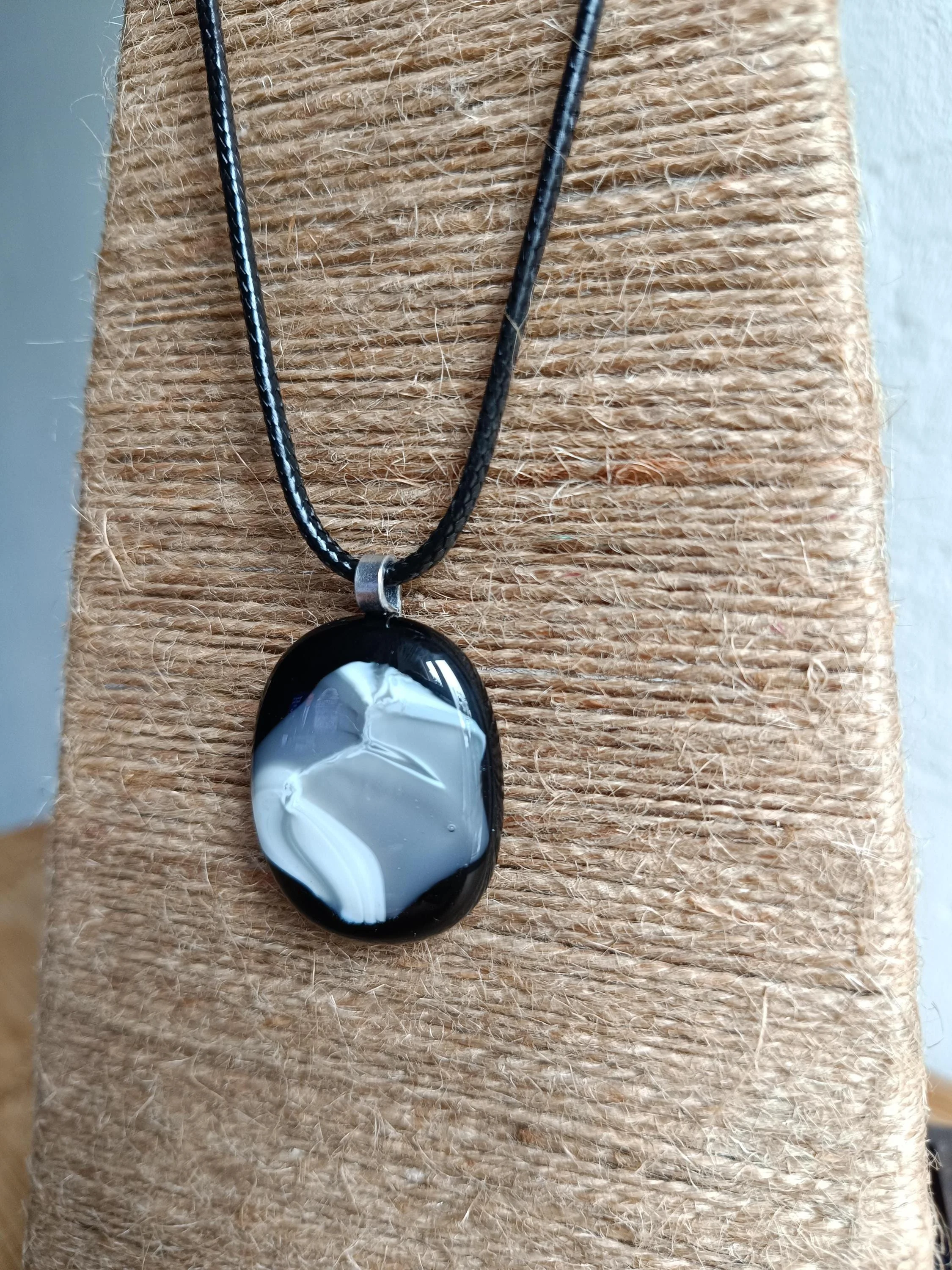 Handmade monotone fused glass pendant necklace - Photo 4
