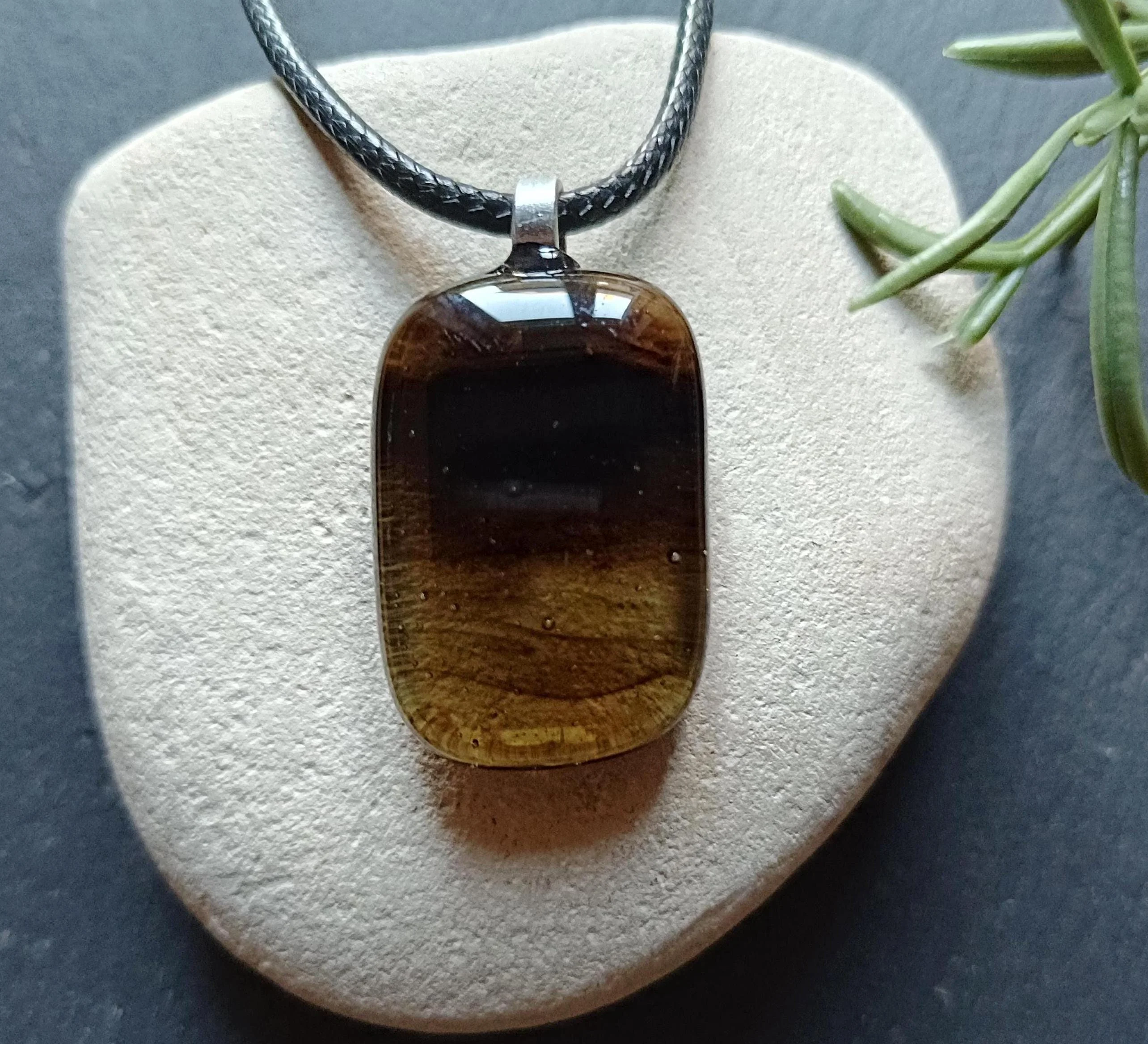 Handmade fused transparent brown glass pendant necklace - Photo 5