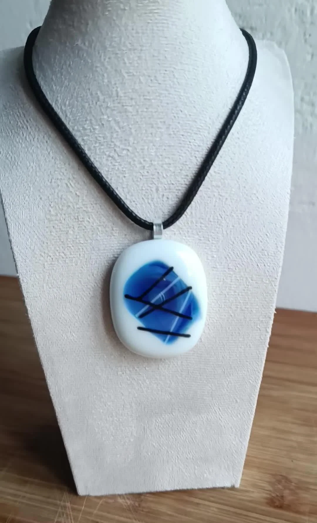 Handmade fused glass pendant with cord necklace - Photo 4