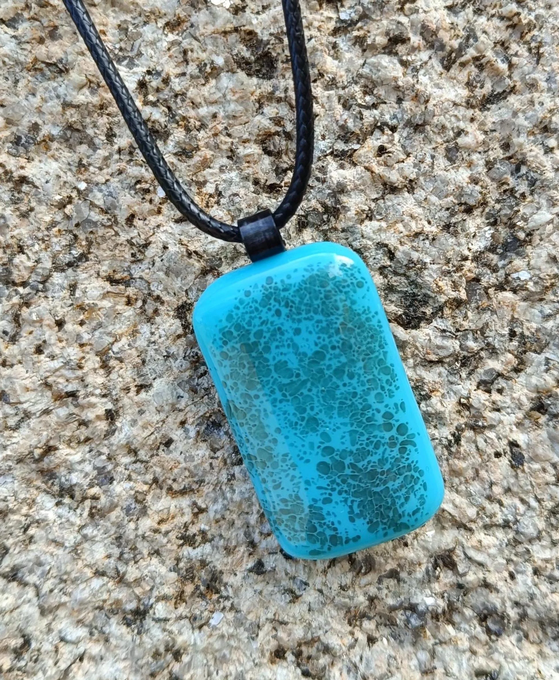 Handcrafted turquoise fused glass pendant necklace - Photo 4